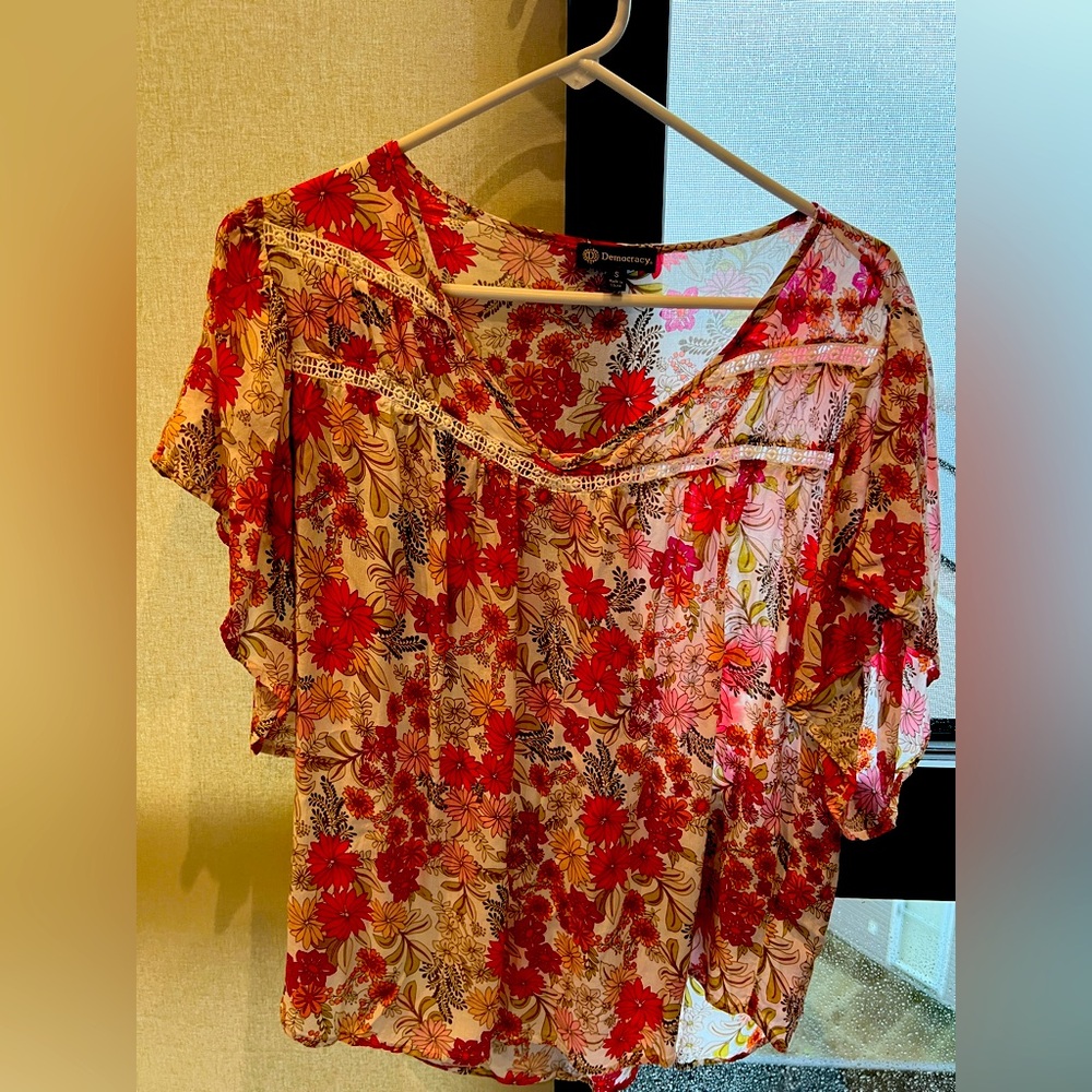Democracy Floral Butterfly Sleeve Bohemian Style Blouse Size S